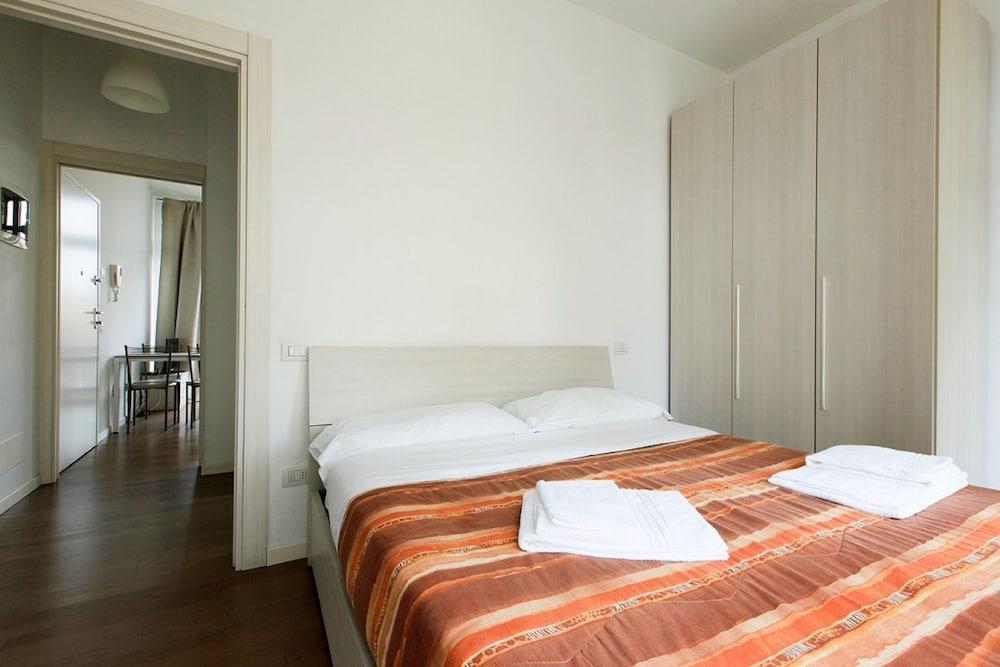 Red Line Apartments Milano エクステリア 写真